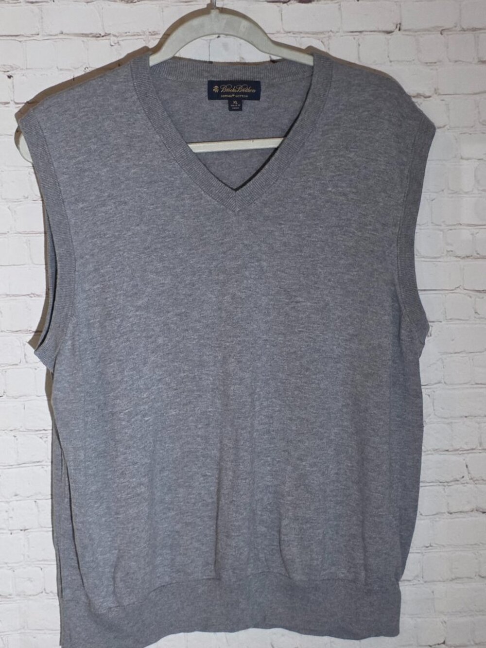 Brooks Brothers Men’s XL Gray‎ V-Neck Sweater Vest 100% Supima Cotton Classic